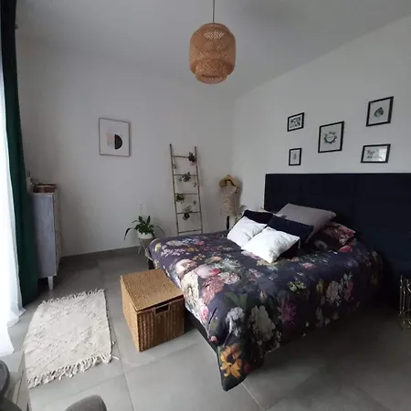 Grande Maison- 10 Mn Circuit 24h Fillé